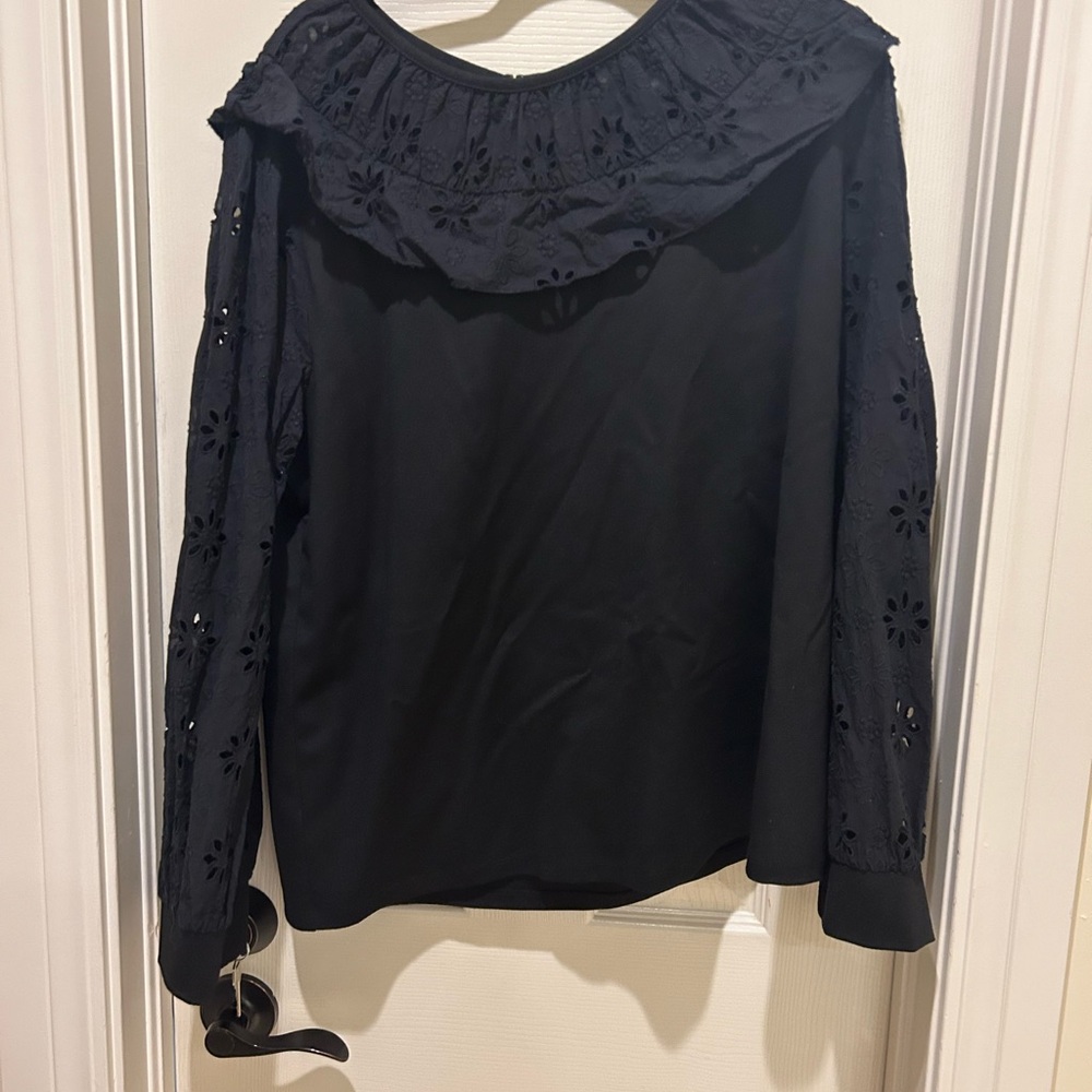 Ann Taylor black sweater with eyelet color and sleeves sz 18